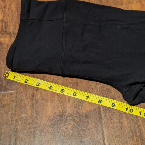 Alo Capris - Picture 2 of 6